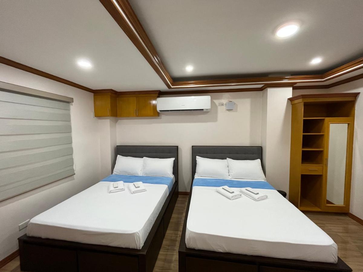 The Legacy Hotel Tayabas Екстер'єр фото