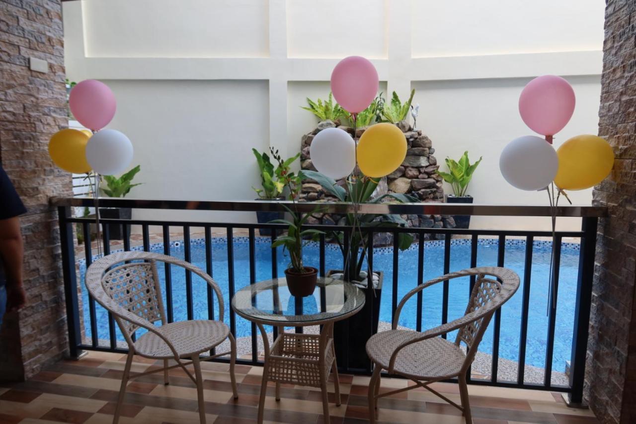 The Legacy Hotel Tayabas Екстер'єр фото
