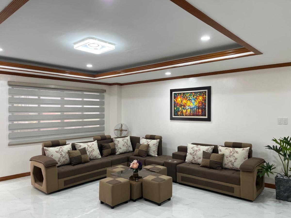 The Legacy Hotel Tayabas Екстер'єр фото