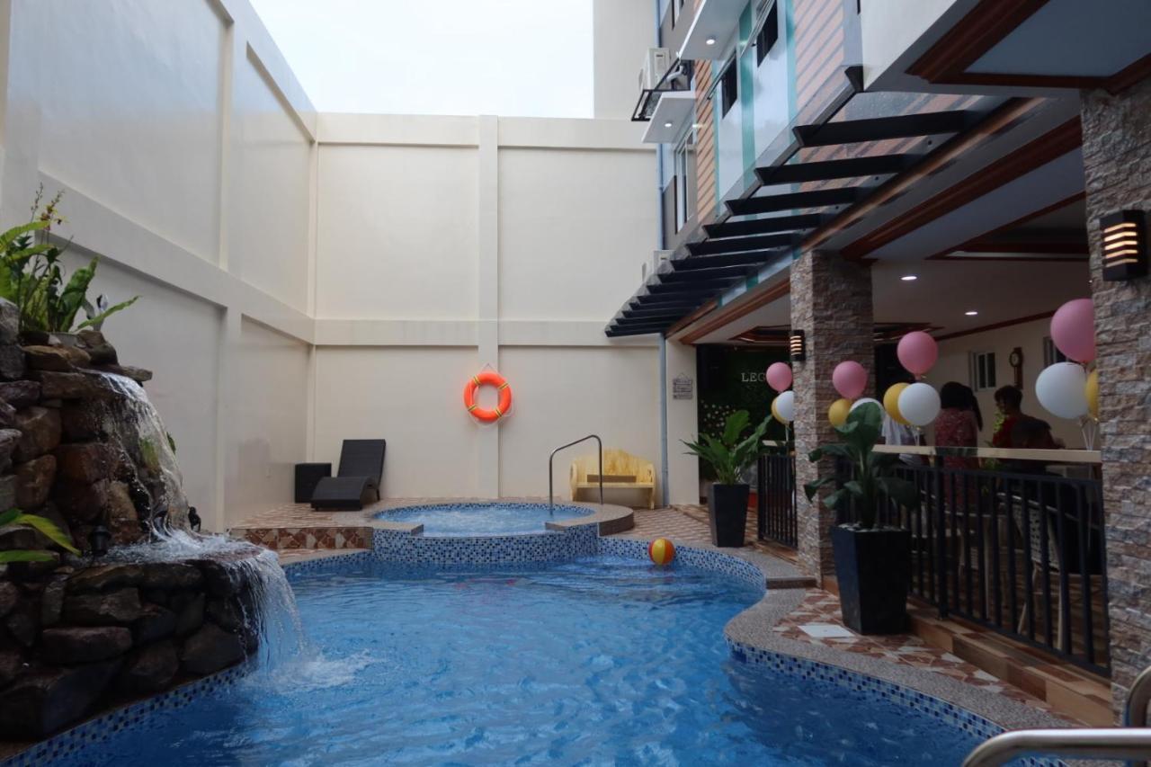 The Legacy Hotel Tayabas Екстер'єр фото